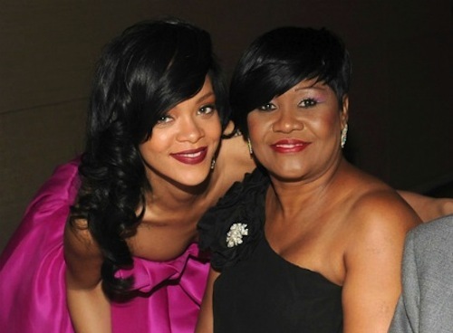 rihanna and mom